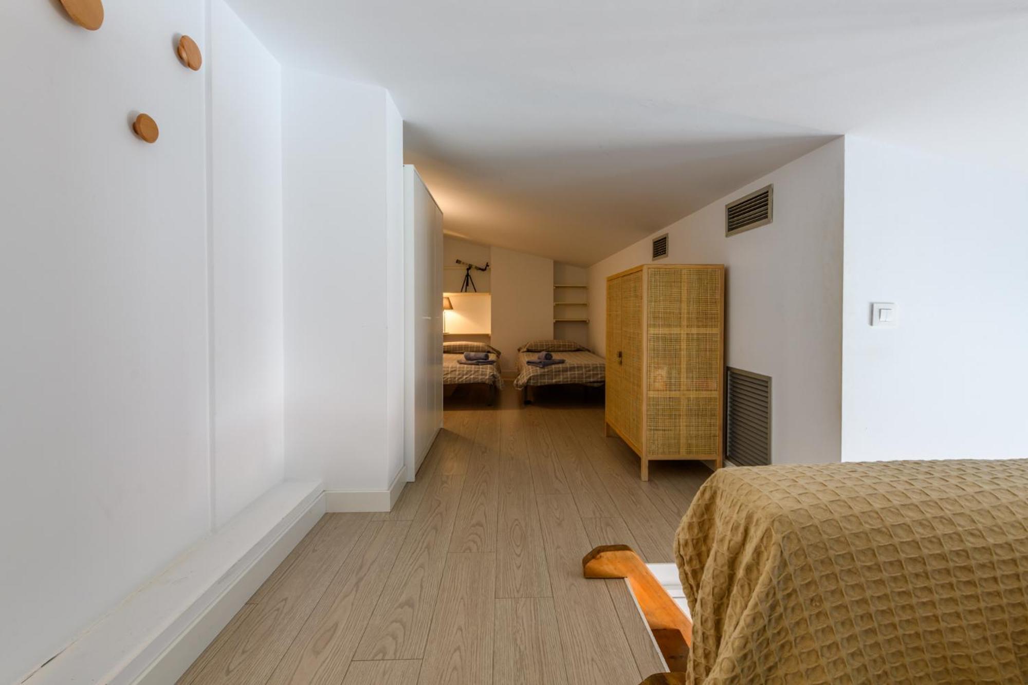 Duplex Sa Tarongeta - 5' Playa I Vistas I Terraza 20M2 I Ascensor I Equipado Apartman Cadaqués Kültér fotó