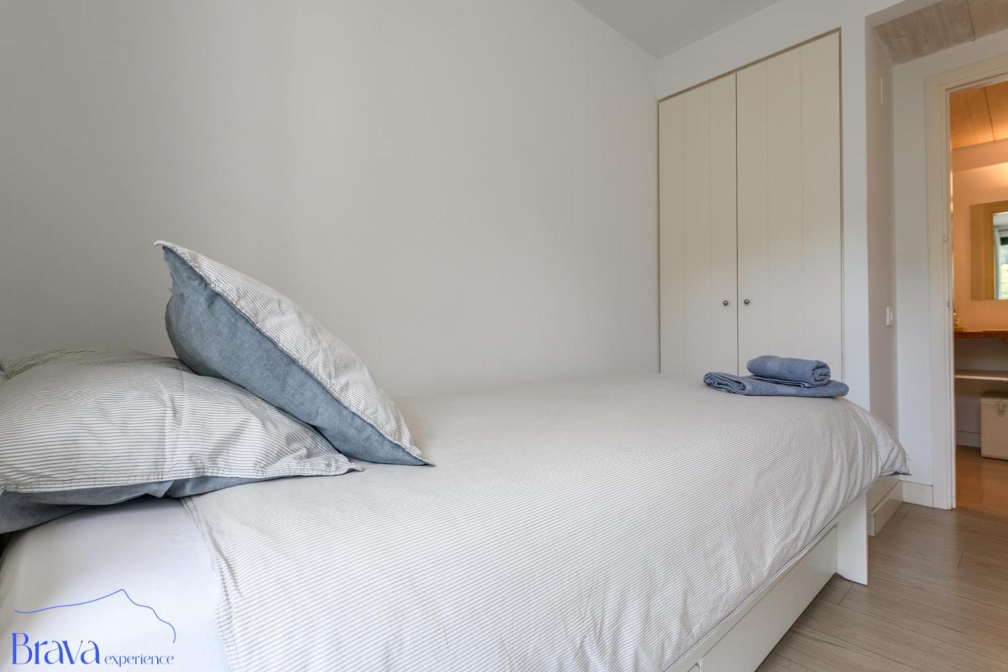Duplex Sa Tarongeta - 5' Playa I Vistas I Terraza 20M2 I Ascensor I Equipado Apartman Cadaqués Kültér fotó