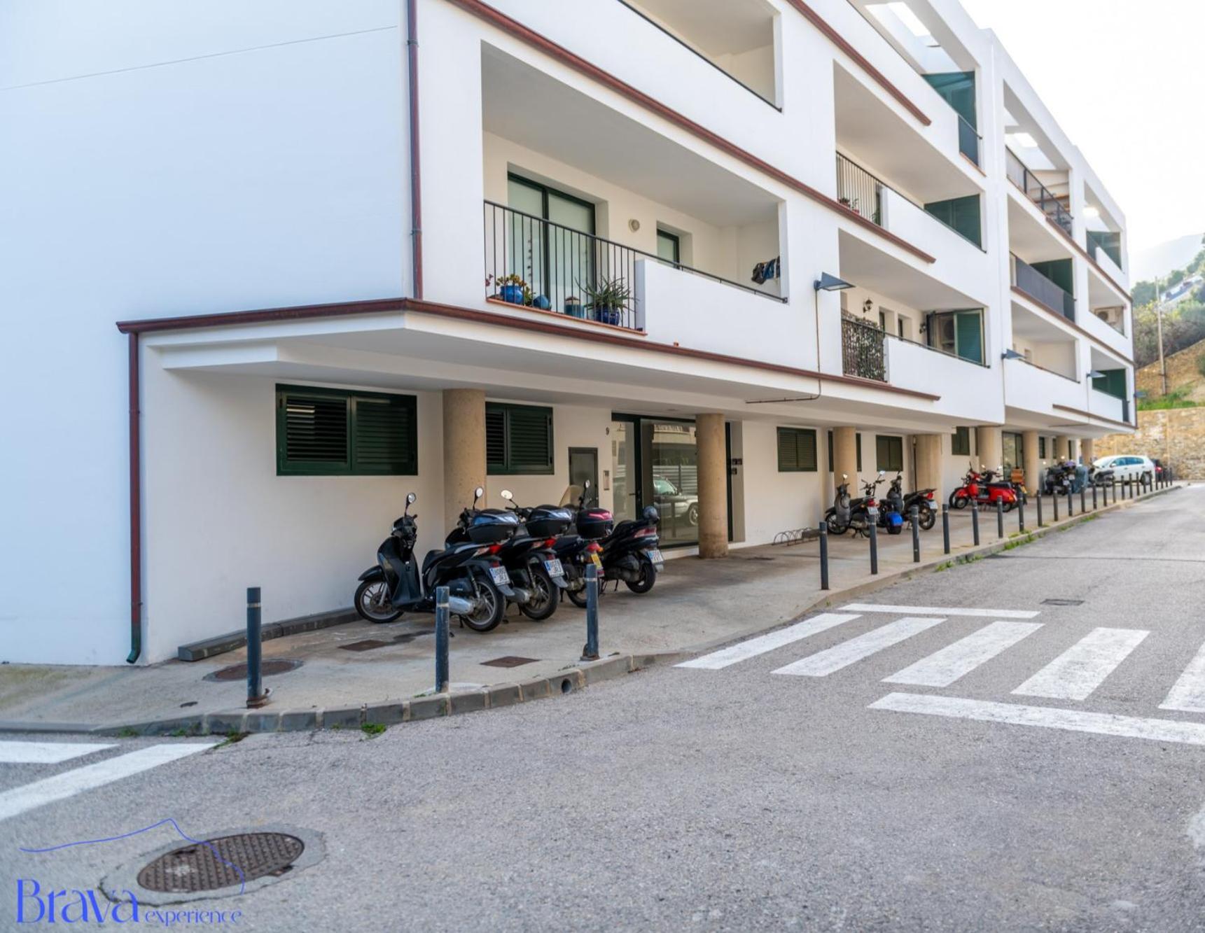 Duplex Sa Tarongeta - 5' Playa I Vistas I Terraza 20M2 I Ascensor I Equipado Apartman Cadaqués Kültér fotó